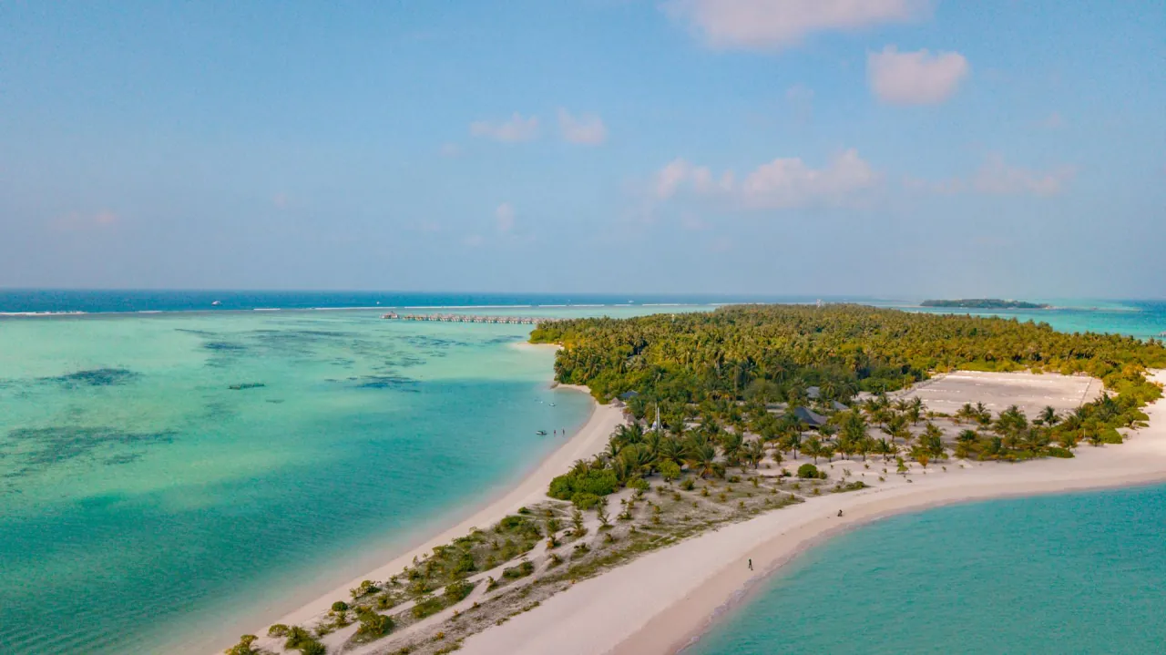 The long sand-spit