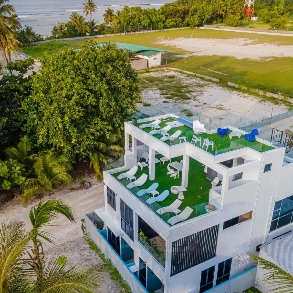 EQ Surf Retreat · Eastern shore · 9 rooms