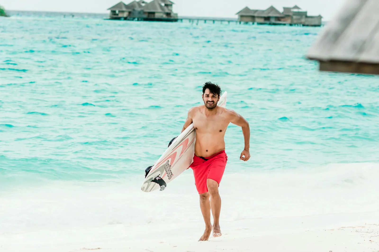 Thulusdhoo — Surfer's Island