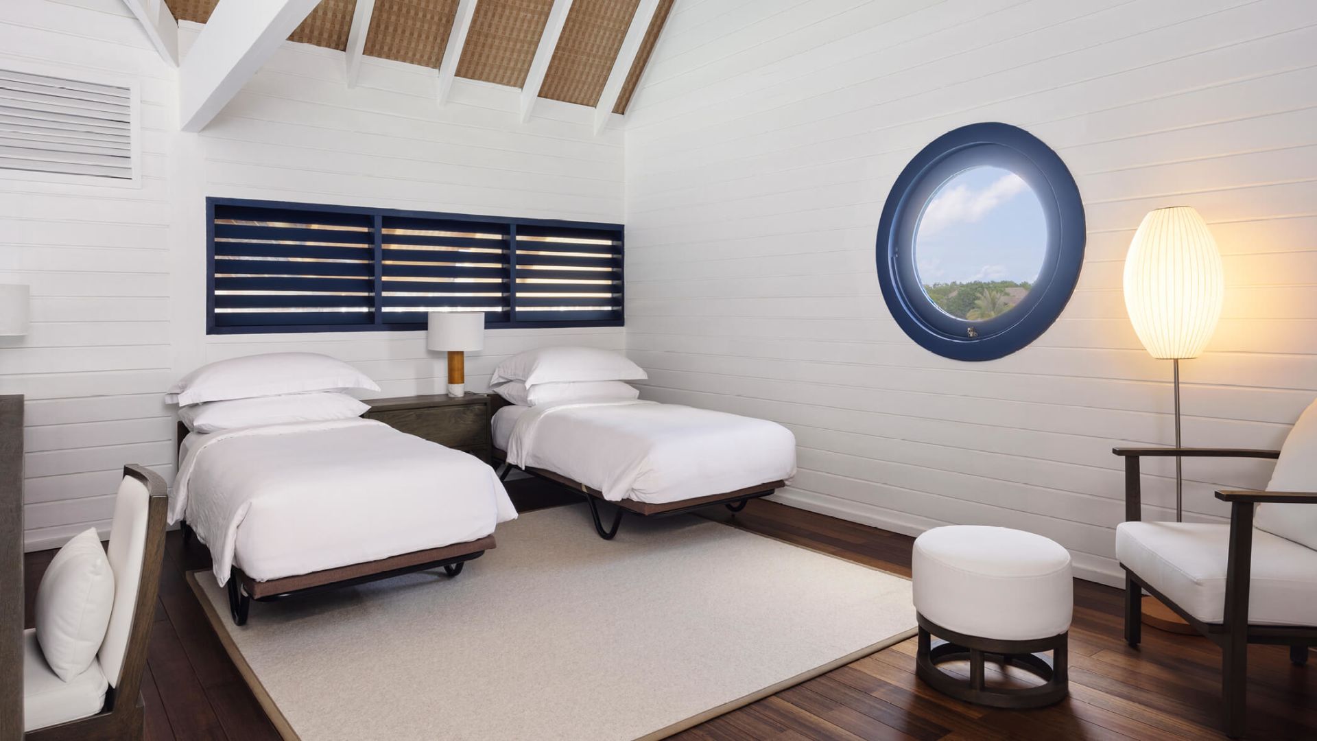 Three-Bedroom Sunset · scale