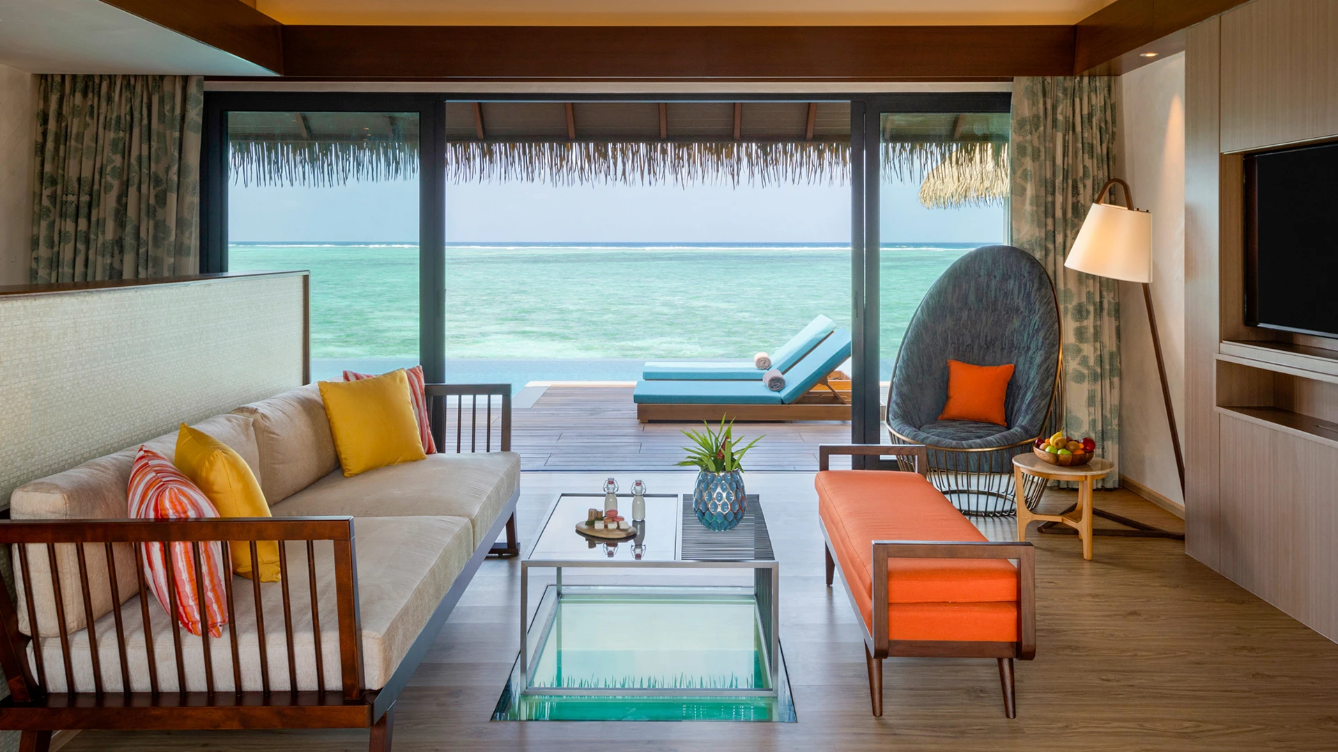 Ocean Pool Suite · Suite · over-water
